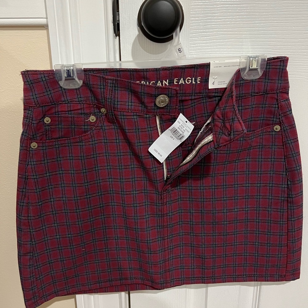American eagle plaid skirt